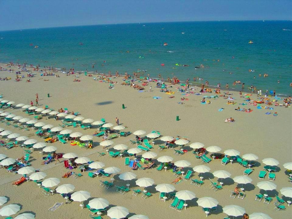 Marina Beach Bianca Villa Llido Degli Estensi Exterior foto